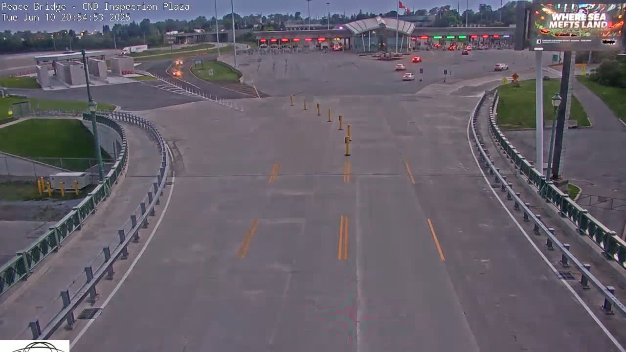 Fort Erie, Peace Bridge Canadian Inspection Plaza & Border Crossing Tool Booths Live Cam - Fort Erie, Niagara, Ontario, Canada