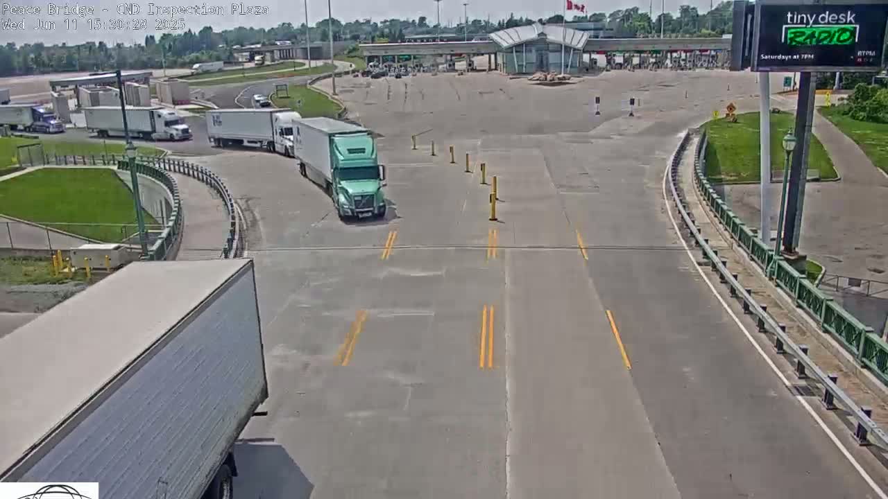 Fort Erie, Peace Bridge Canadian Inspection Plaza & Border Crossing Tool Booths Live Cam - Fort Erie, Niagara, Ontario, Canada