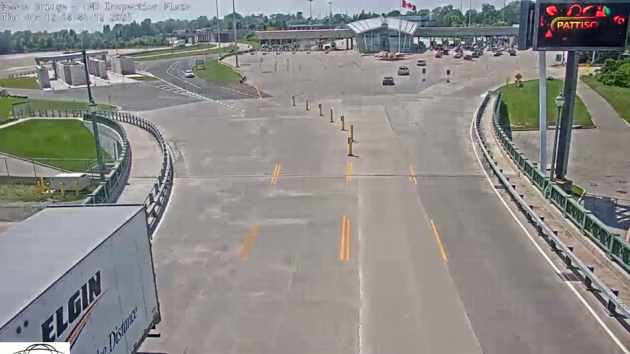 Fort Erie, Peace Bridge Canadian Inspection Plaza & Border Crossing Tool Booths Live Cam - Fort Erie, Niagara, Ontario, Canada