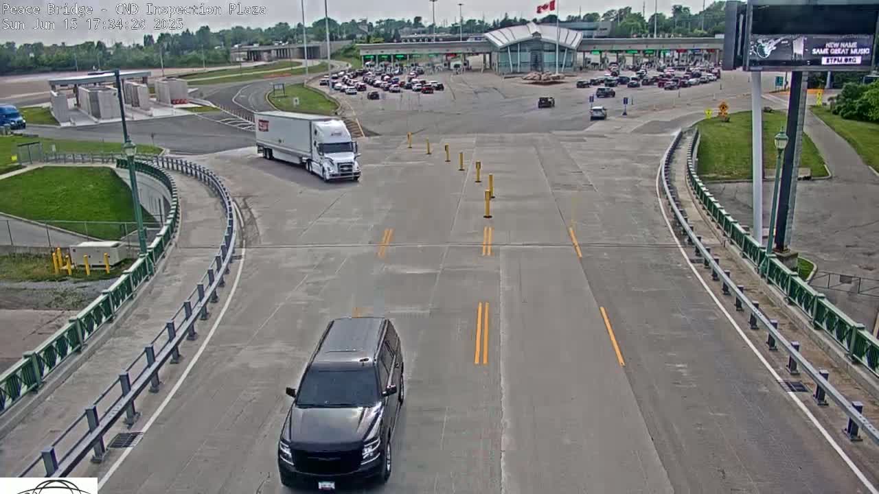 Fort Erie, Peace Bridge Canadian Inspection Plaza & Border Crossing Tool Booths Live Cam - Fort Erie, Niagara, Ontario, Canada
