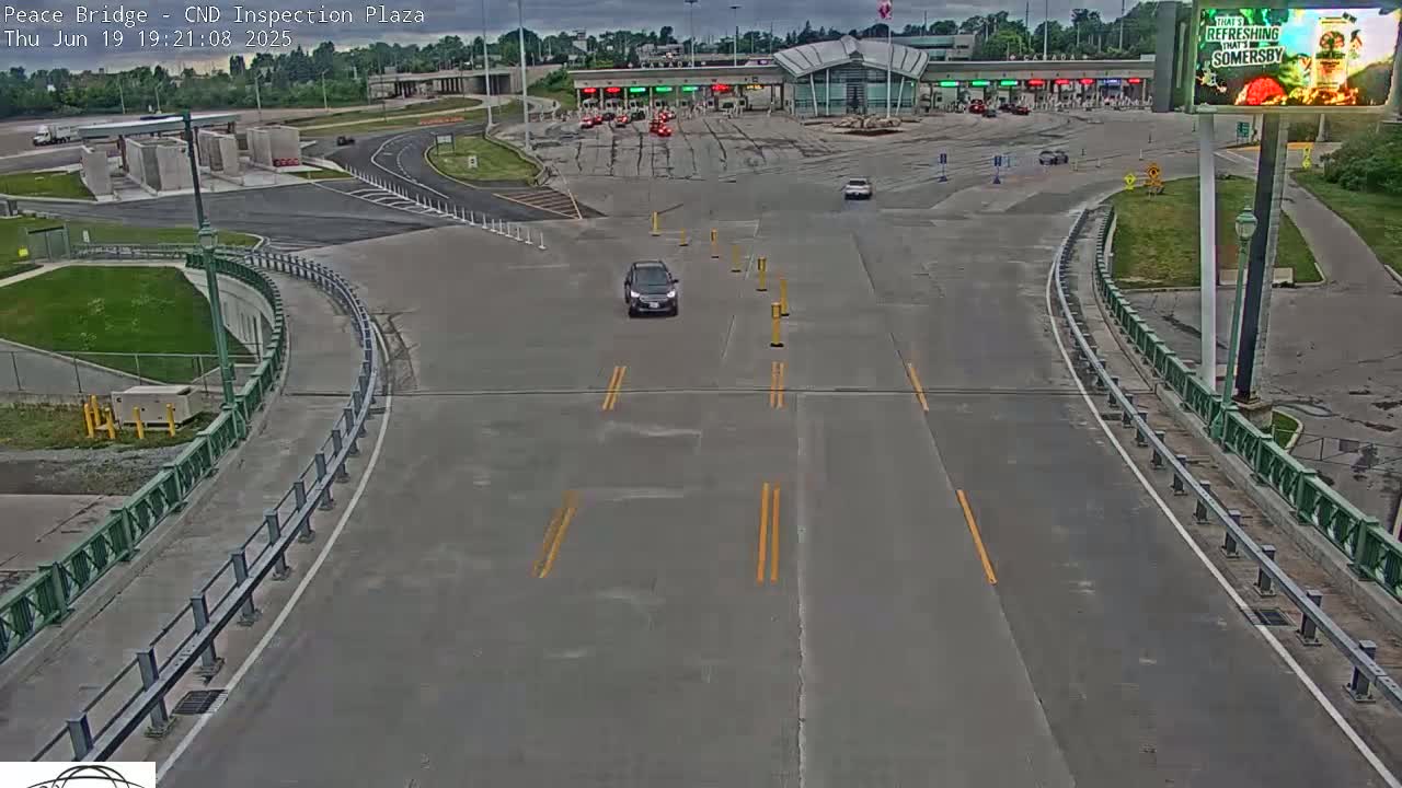 Fort Erie, Peace Bridge Canadian Inspection Plaza & Border Crossing Tool Booths Live Cam - Fort Erie, Niagara, Ontario, Canada