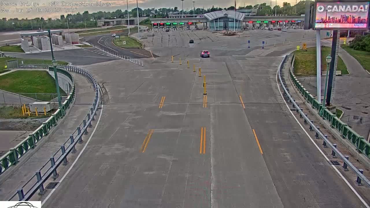 Fort Erie, Peace Bridge Canadian Inspection Plaza & Border Crossing Tool Booths Live Cam - Fort Erie, Niagara, Ontario, Canada
