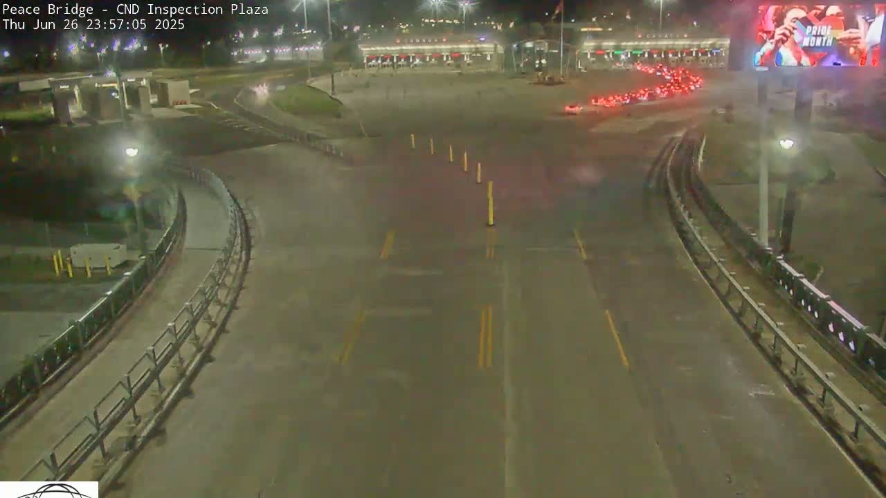 Fort Erie, Peace Bridge Canadian Inspection Plaza & Border Crossing Tool Booths Live Cam - Fort Erie, Niagara, Ontario, Canada