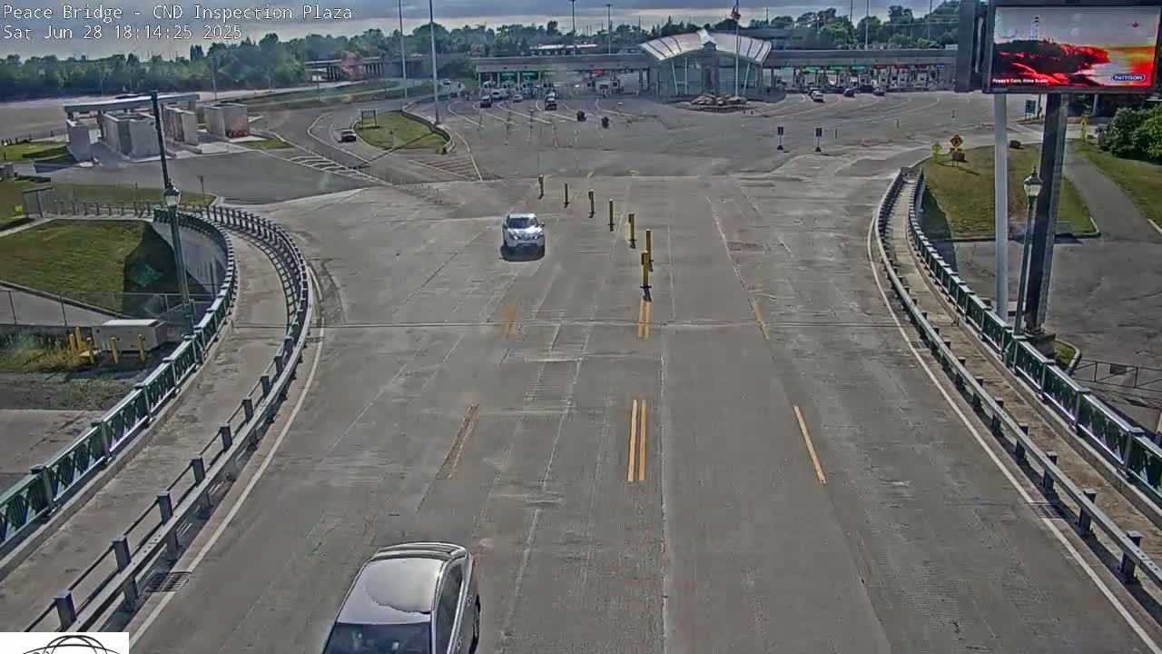 Fort Erie, Peace Bridge Canadian Inspection Plaza & Border Crossing Tool Booths Live Cam - Fort Erie, Niagara, Ontario, Canada
