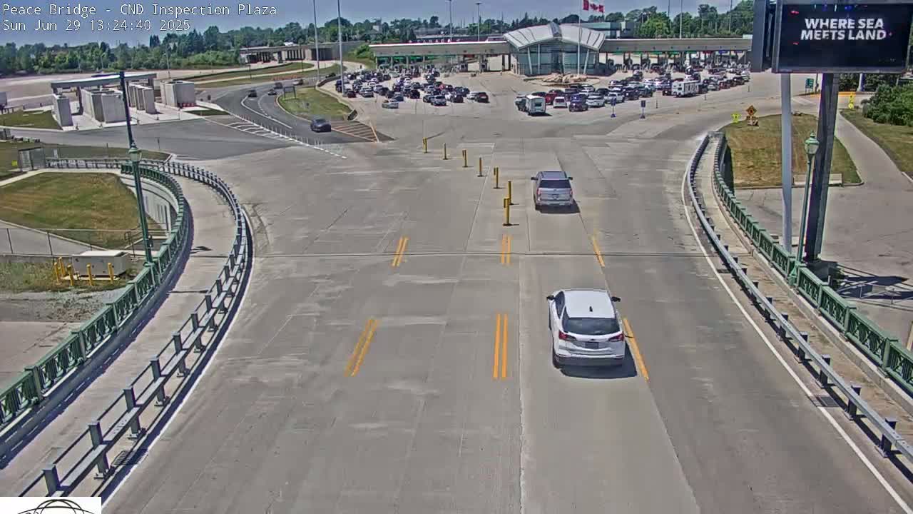 Fort Erie, Peace Bridge Canadian Inspection Plaza & Border Crossing Tool Booths Live Cam - Fort Erie, Niagara, Ontario, Canada