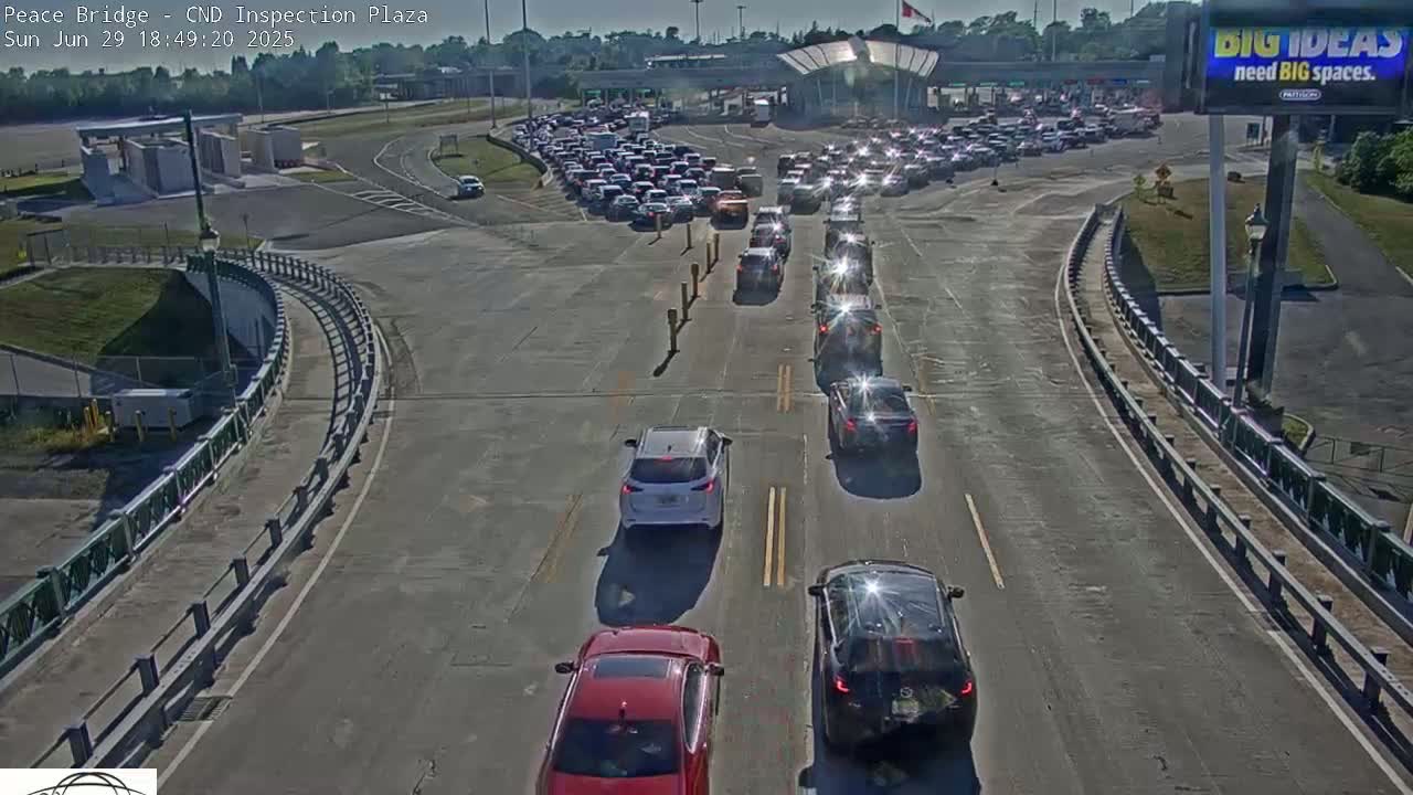 Fort Erie, Peace Bridge Canadian Inspection Plaza & Border Crossing Tool Booths Live Cam - Fort Erie, Niagara, Ontario, Canada
