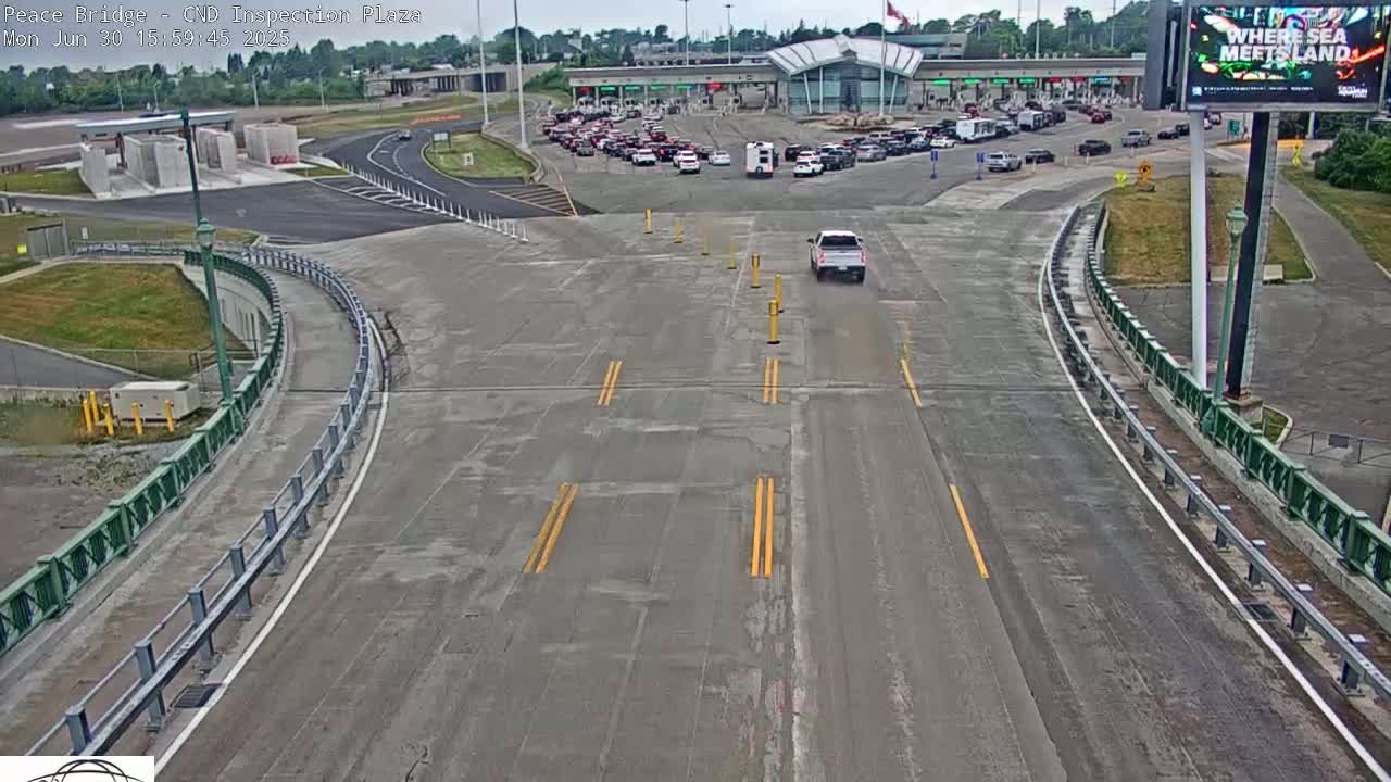 Fort Erie, Peace Bridge Canadian Inspection Plaza & Border Crossing Tool Booths Live Cam - Fort Erie, Niagara, Ontario, Canada