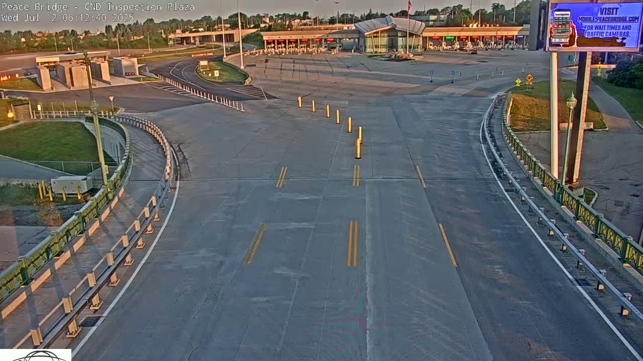 Fort Erie, Peace Bridge Canadian Inspection Plaza & Border Crossing Tool Booths Live Cam - Fort Erie, Niagara, Ontario, Canada