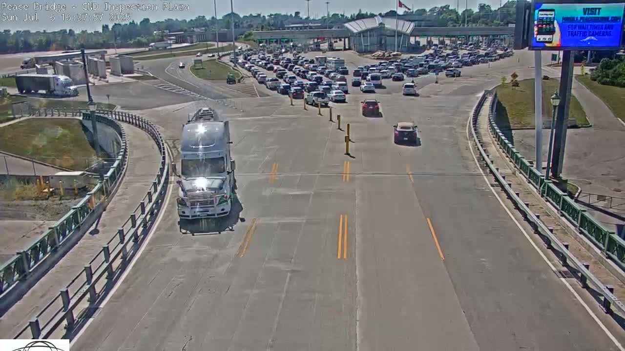 Fort Erie, Peace Bridge Canadian Inspection Plaza & Border Crossing Tool Booths Live Cam - Fort Erie, Niagara, Ontario, Canada
