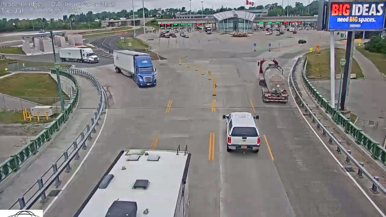 Fort Erie, Peace Bridge Canadian Inspection Plaza & Border Crossing Tool Booths Live Cam - Fort Erie, Niagara, Ontario, Canada