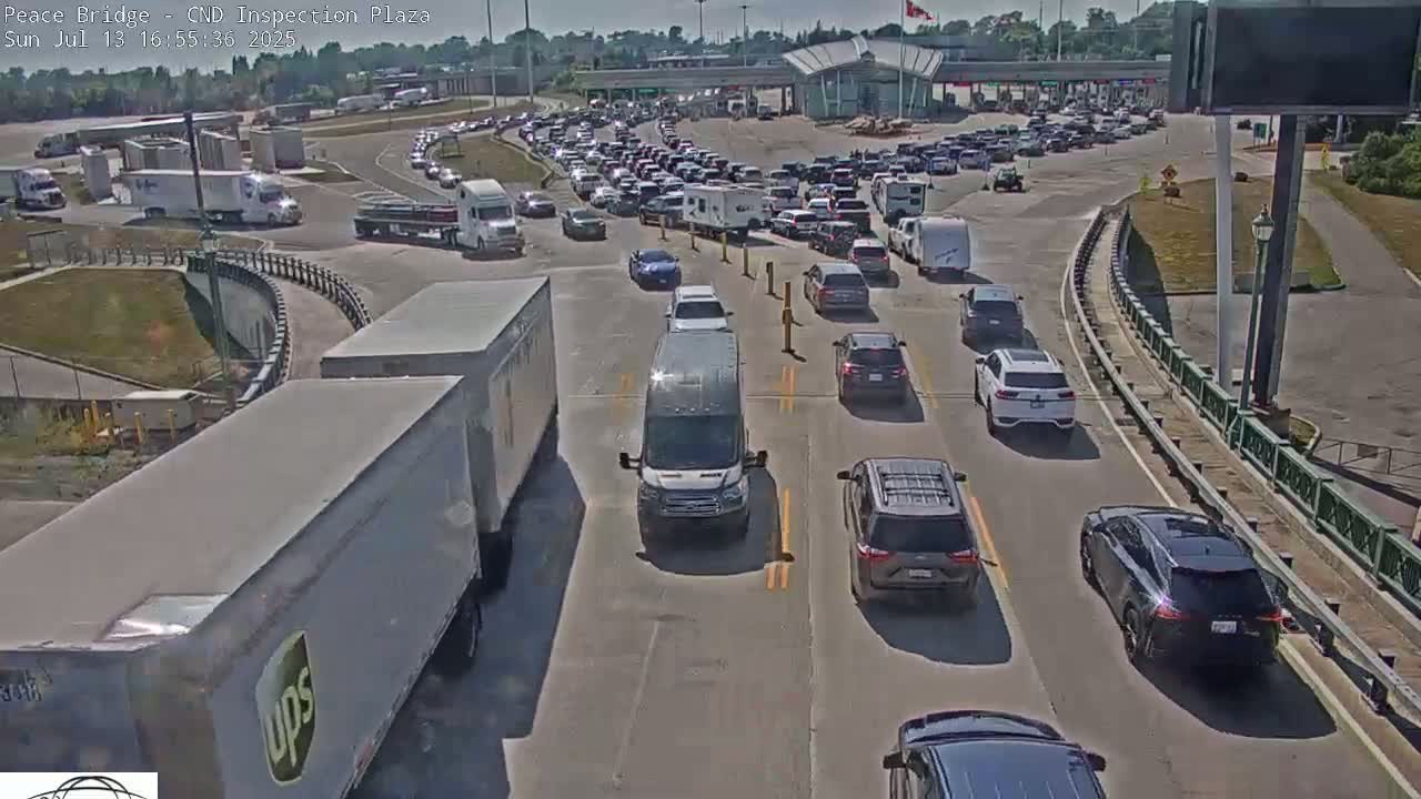 Fort Erie, Peace Bridge Canadian Inspection Plaza & Border Crossing Tool Booths Live Cam - Fort Erie, Niagara, Ontario, Canada