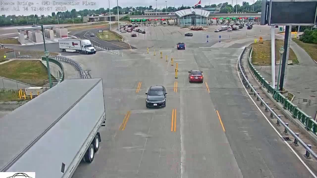 Fort Erie, Peace Bridge Canadian Inspection Plaza & Border Crossing Tool Booths Live Cam - Fort Erie, Niagara, Ontario, Canada