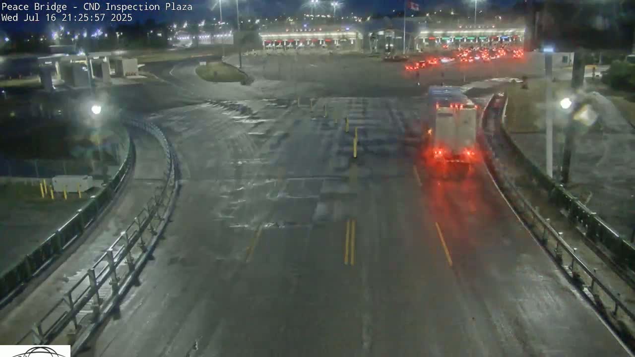 Fort Erie, Peace Bridge Canadian Inspection Plaza & Border Crossing Tool Booths Live Cam - Fort Erie, Niagara, Ontario, Canada