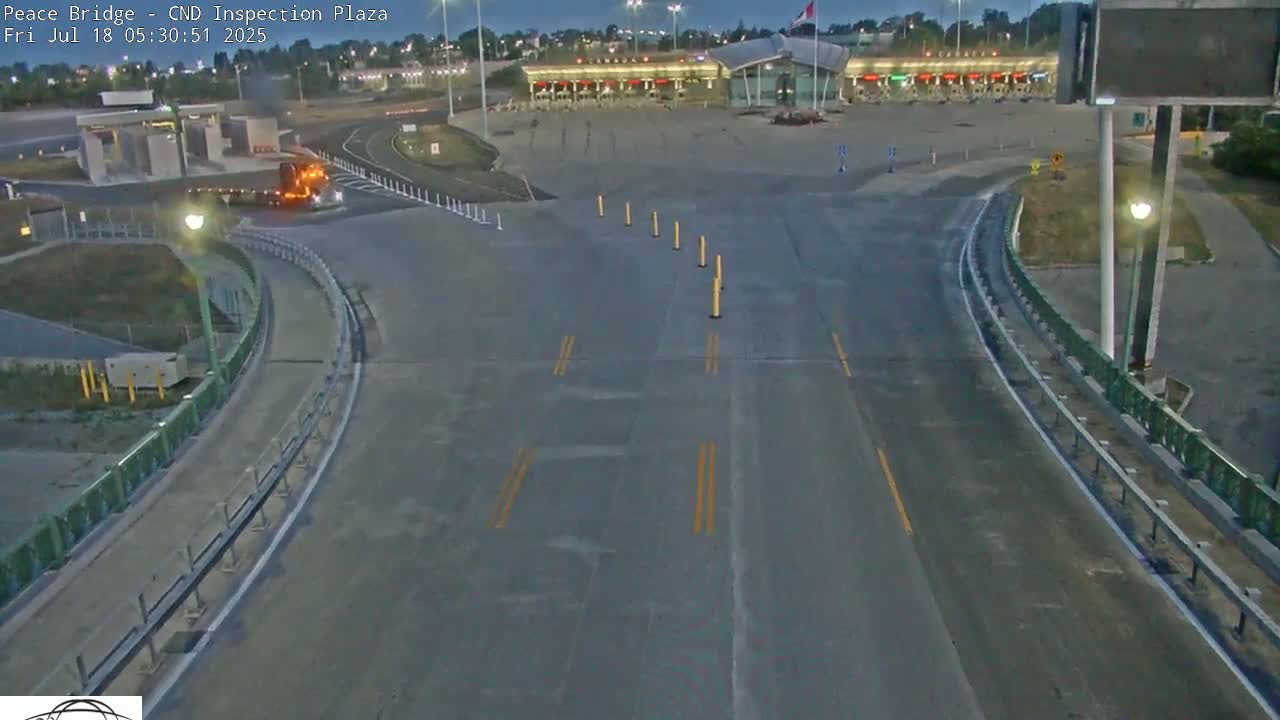 Fort Erie, Peace Bridge Canadian Inspection Plaza & Border Crossing Tool Booths Live Cam - Fort Erie, Niagara, Ontario, Canada