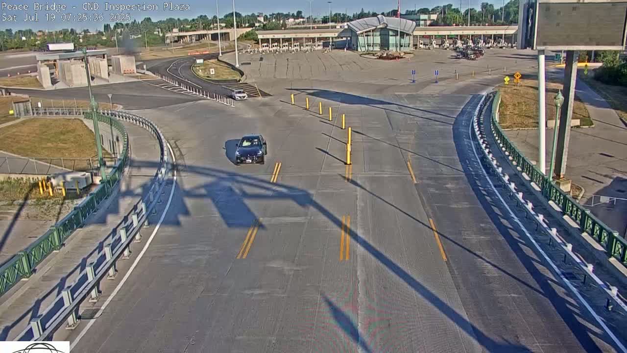 Fort Erie, Peace Bridge Canadian Inspection Plaza & Border Crossing Tool Booths Live Cam - Fort Erie, Niagara, Ontario, Canada