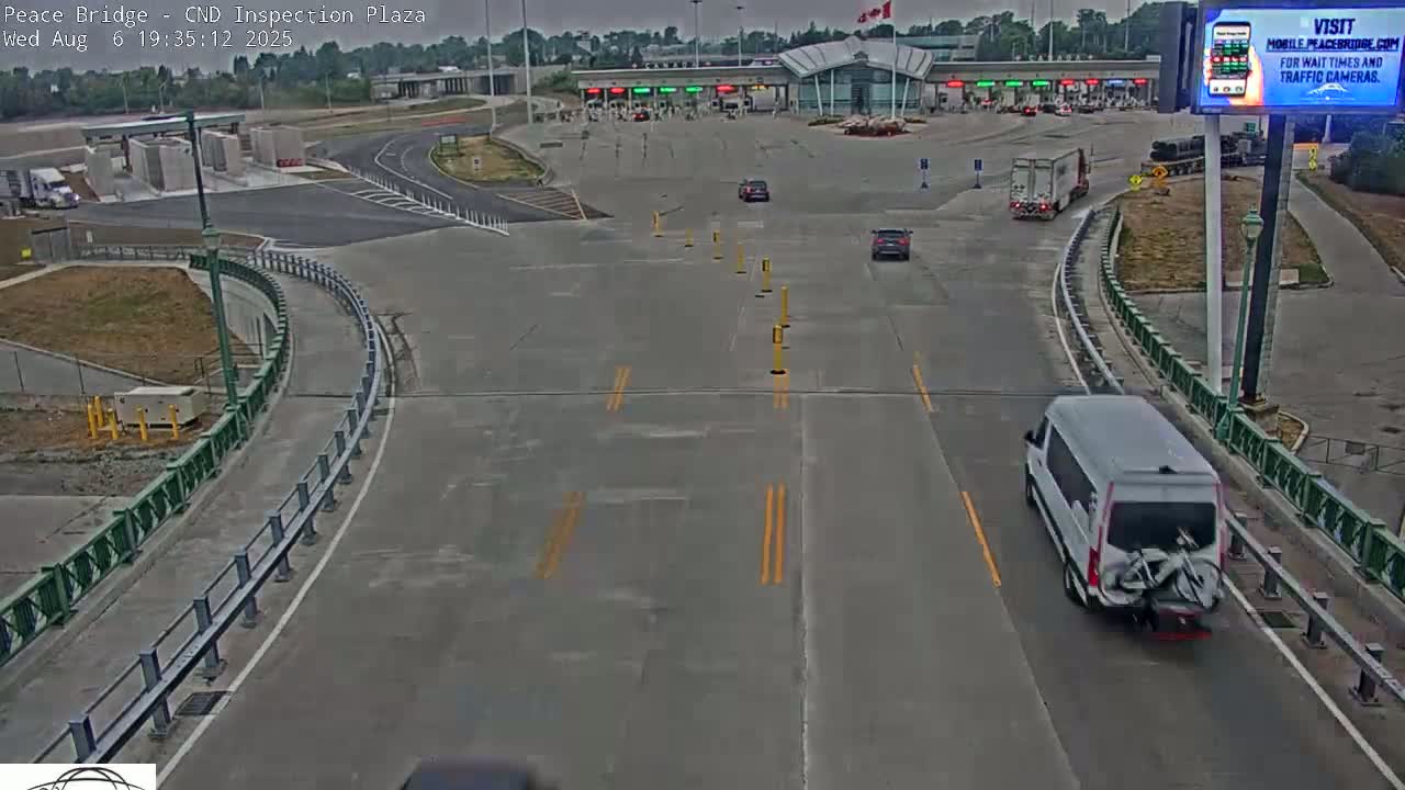 Fort Erie, Peace Bridge Canadian Inspection Plaza & Border Crossing Tool Booths Live Cam - Fort Erie, Niagara, Ontario, Canada
