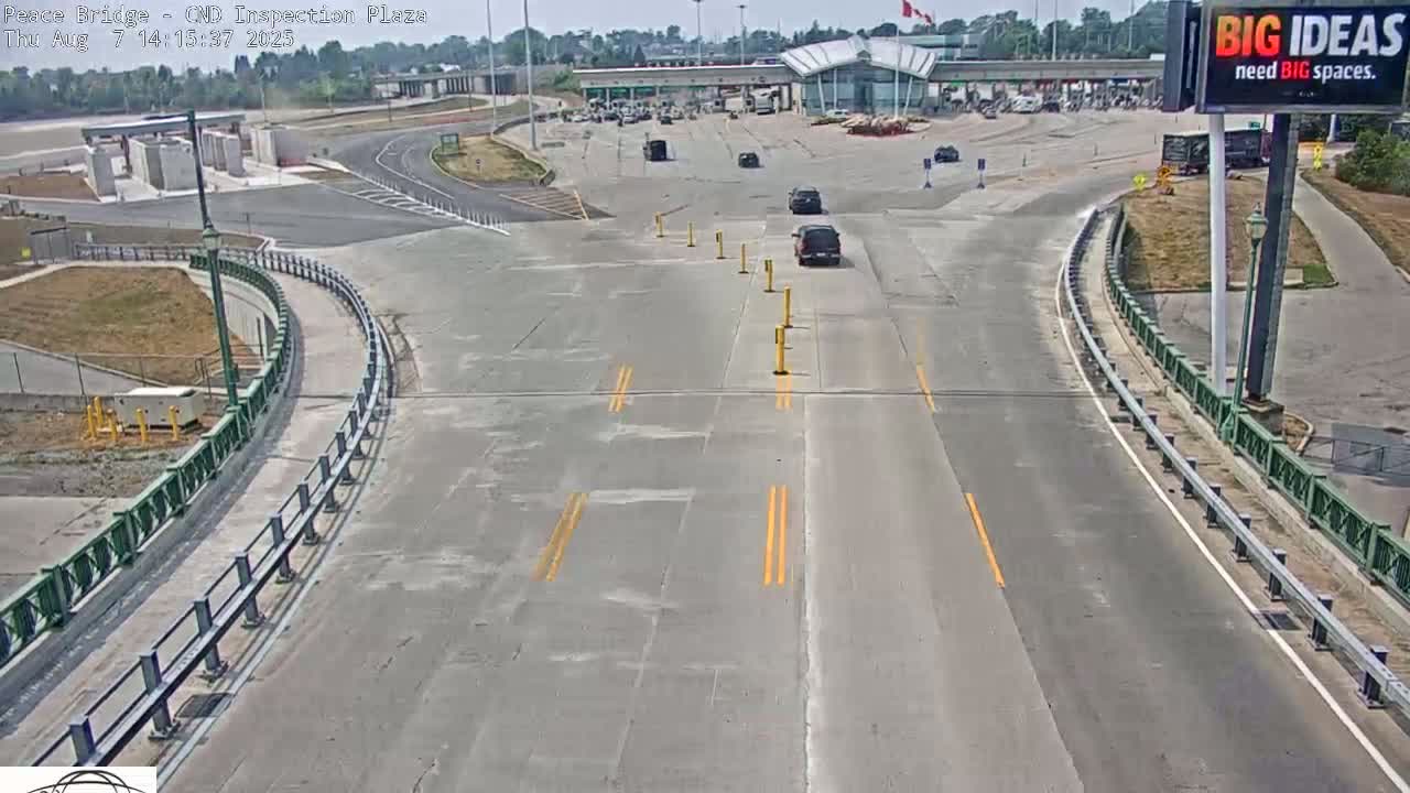 Fort Erie, Peace Bridge Canadian Inspection Plaza & Border Crossing Tool Booths Live Cam - Fort Erie, Niagara, Ontario, Canada