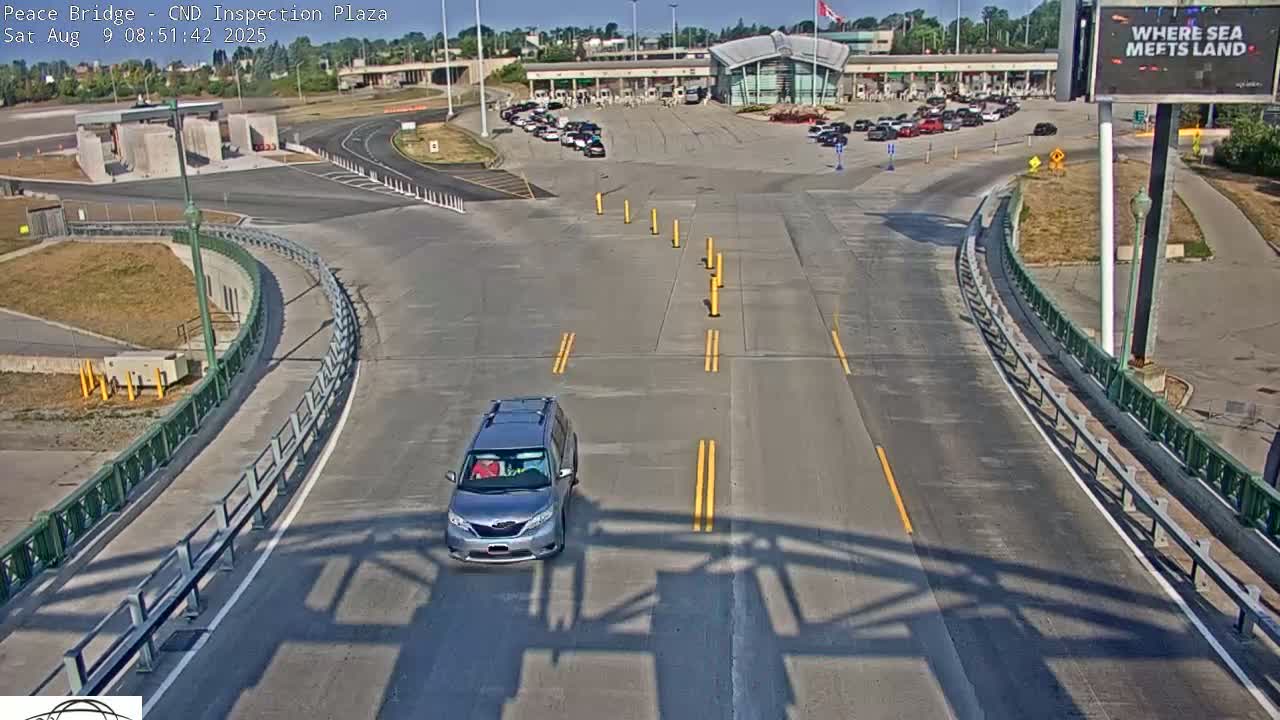 Fort Erie, Peace Bridge Canadian Inspection Plaza & Border Crossing Tool Booths Live Cam - Fort Erie, Niagara, Ontario, Canada