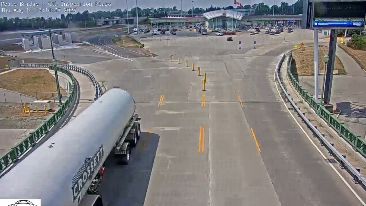 Fort Erie, Peace Bridge Canadian Inspection Plaza & Border Crossing Tool Booths Live Cam - Fort Erie, Niagara, Ontario, Canada