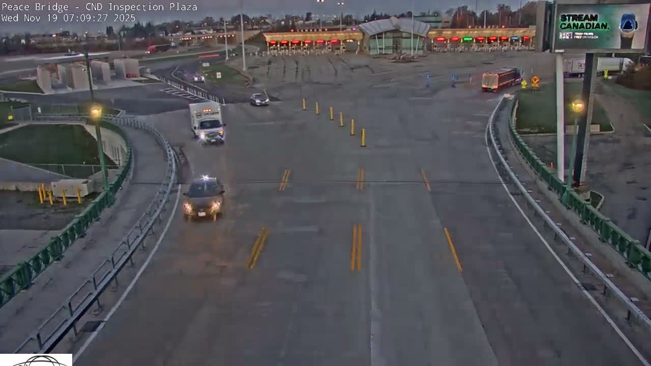 Fort Erie, Peace Bridge Canadian Inspection Plaza & Border Crossing Tool Booths Live Cam - Fort Erie, Niagara, Ontario, Canada