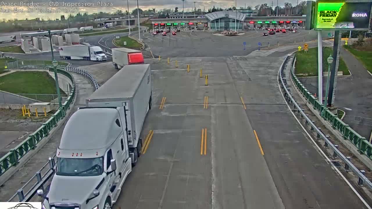Fort Erie, Peace Bridge Canadian Inspection Plaza & Border Crossing Tool Booths Live Cam - Fort Erie, Niagara, Ontario, Canada