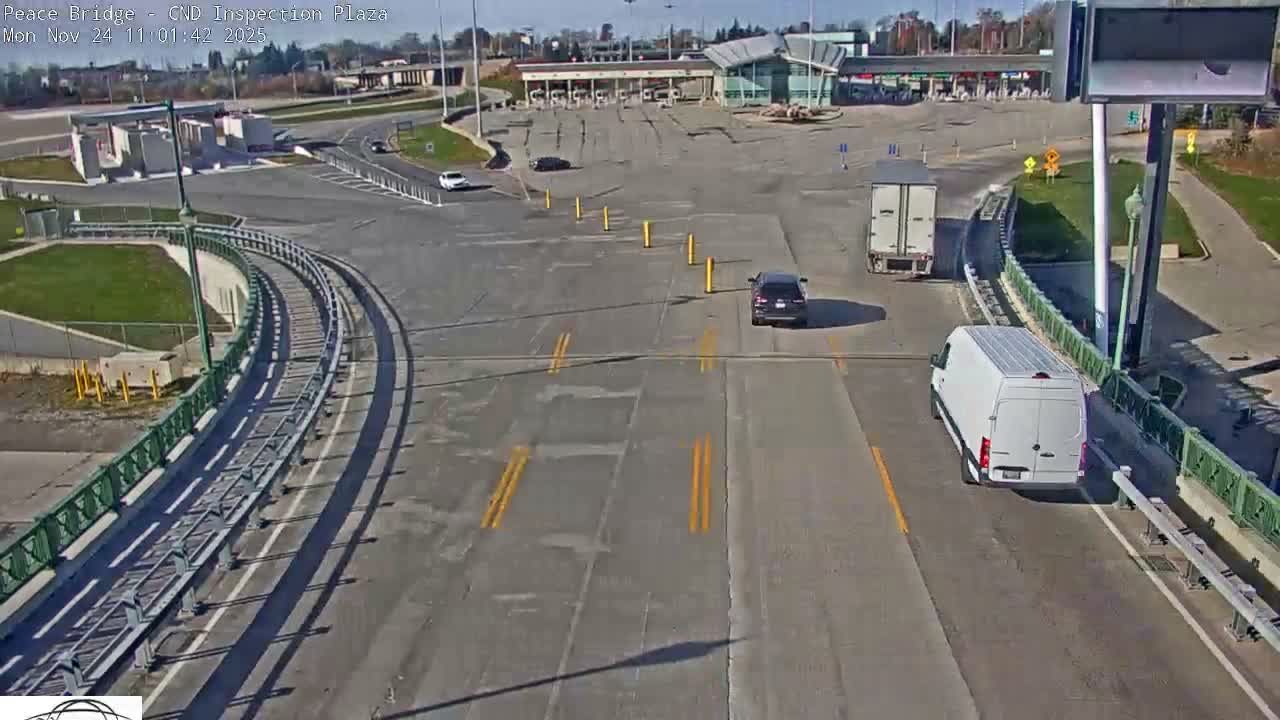 Fort Erie, Peace Bridge Canadian Inspection Plaza & Border Crossing Tool Booths Live Cam - Fort Erie, Niagara, Ontario, Canada