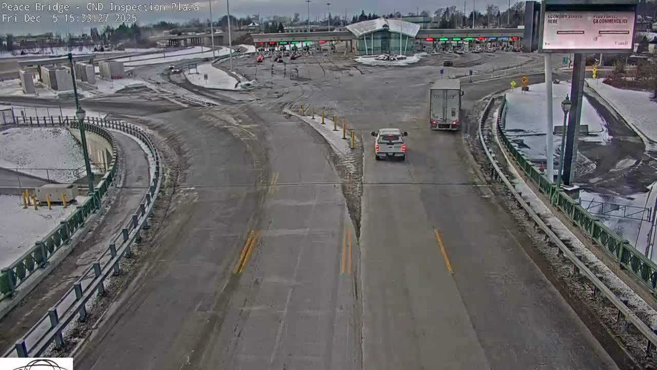 Fort Erie, Peace Bridge Canadian Inspection Plaza & Border Crossing Tool Booths Live Cam - Fort Erie, Niagara, Ontario, Canada