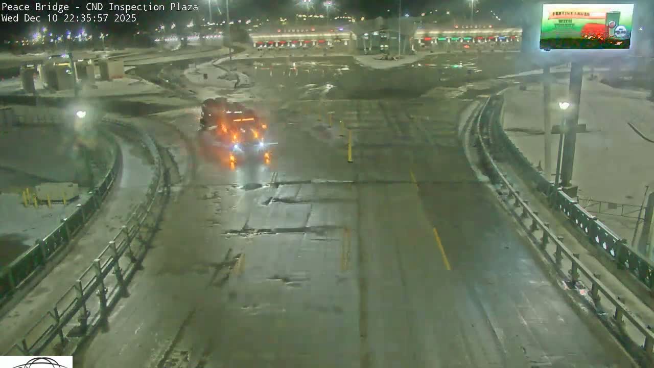 Fort Erie, Peace Bridge Canadian Inspection Plaza & Border Crossing Tool Booths Live Cam - Fort Erie, Niagara, Ontario, Canada