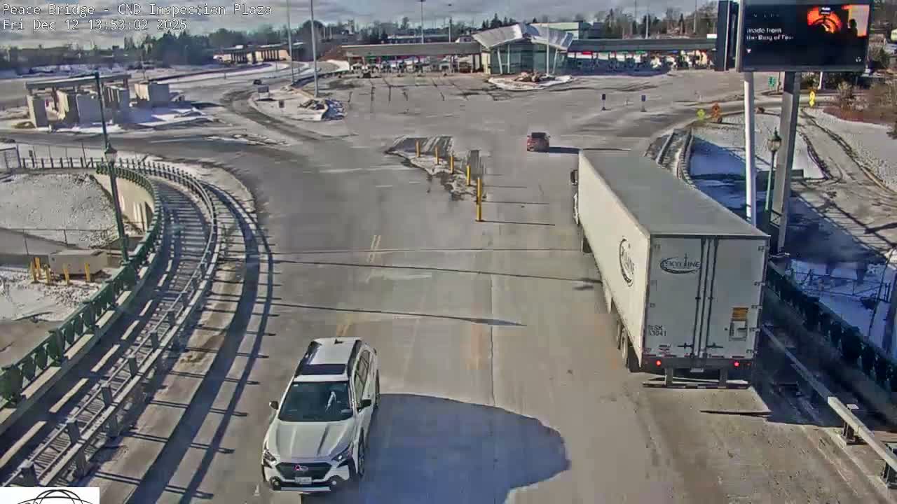 Fort Erie, Peace Bridge Canadian Inspection Plaza & Border Crossing Tool Booths Live Cam - Fort Erie, Niagara, Ontario, Canada