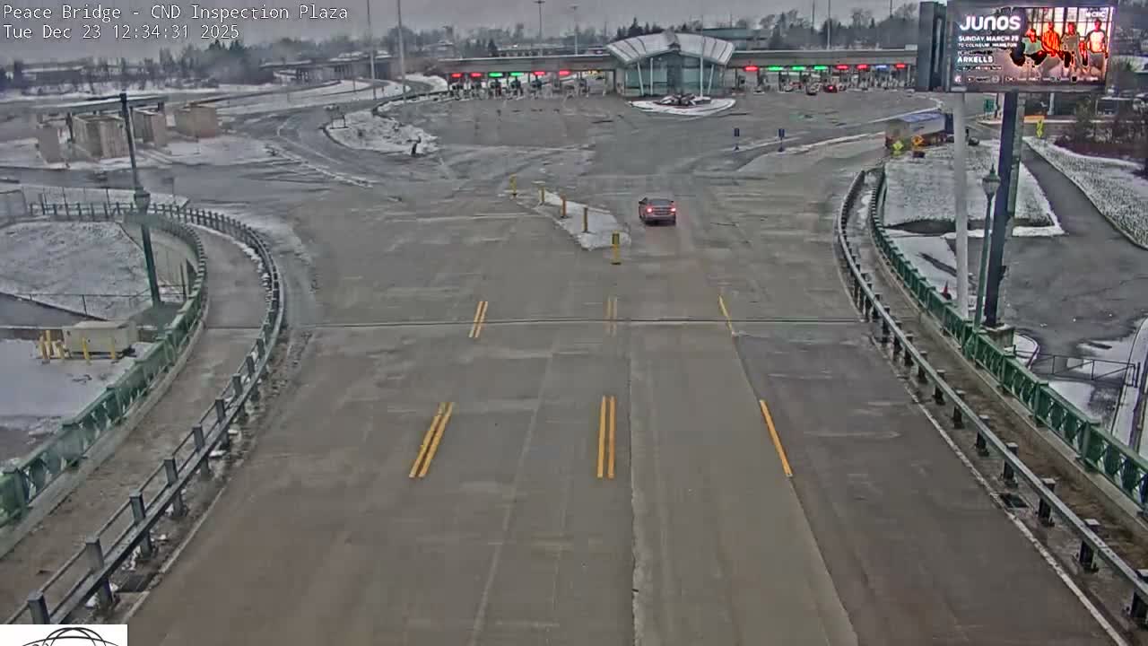 Fort Erie, Peace Bridge Canadian Inspection Plaza & Border Crossing Tool Booths Live Cam - Fort Erie, Niagara, Ontario, Canada