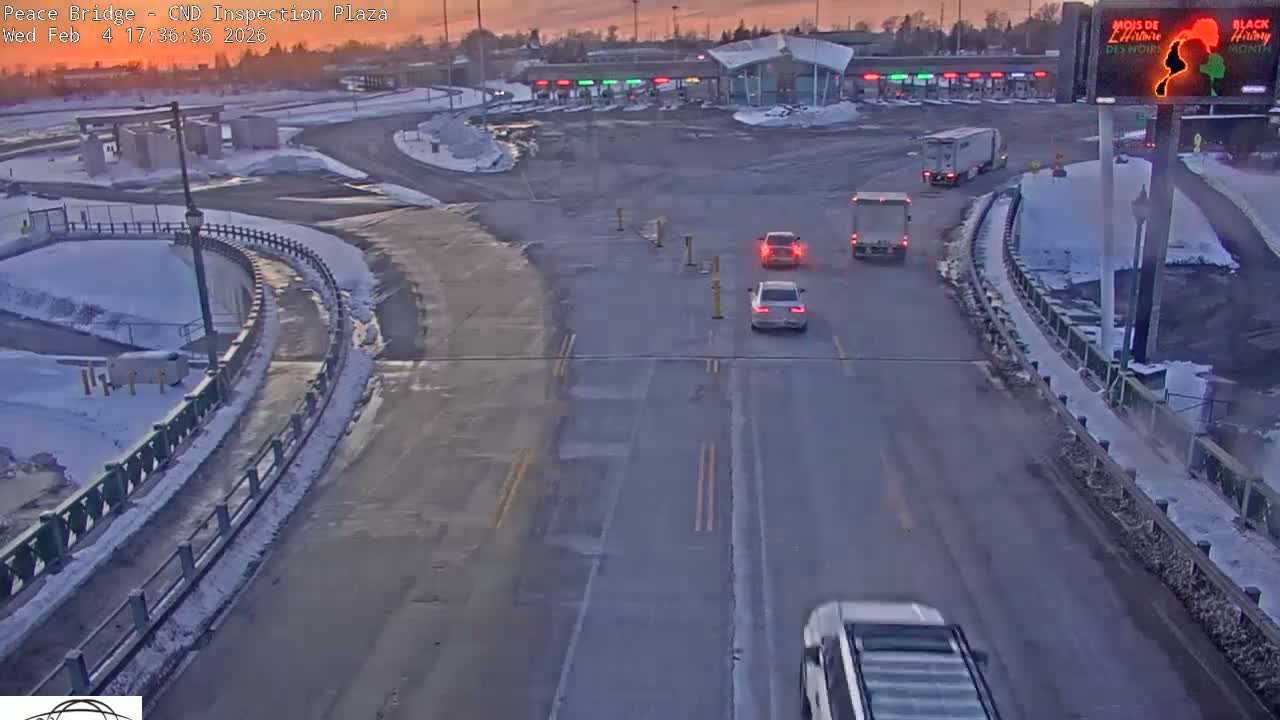 Fort Erie, Peace Bridge Canadian Inspection Plaza & Border Crossing Tool Booths Live Cam - Fort Erie, Niagara, Ontario, Canada