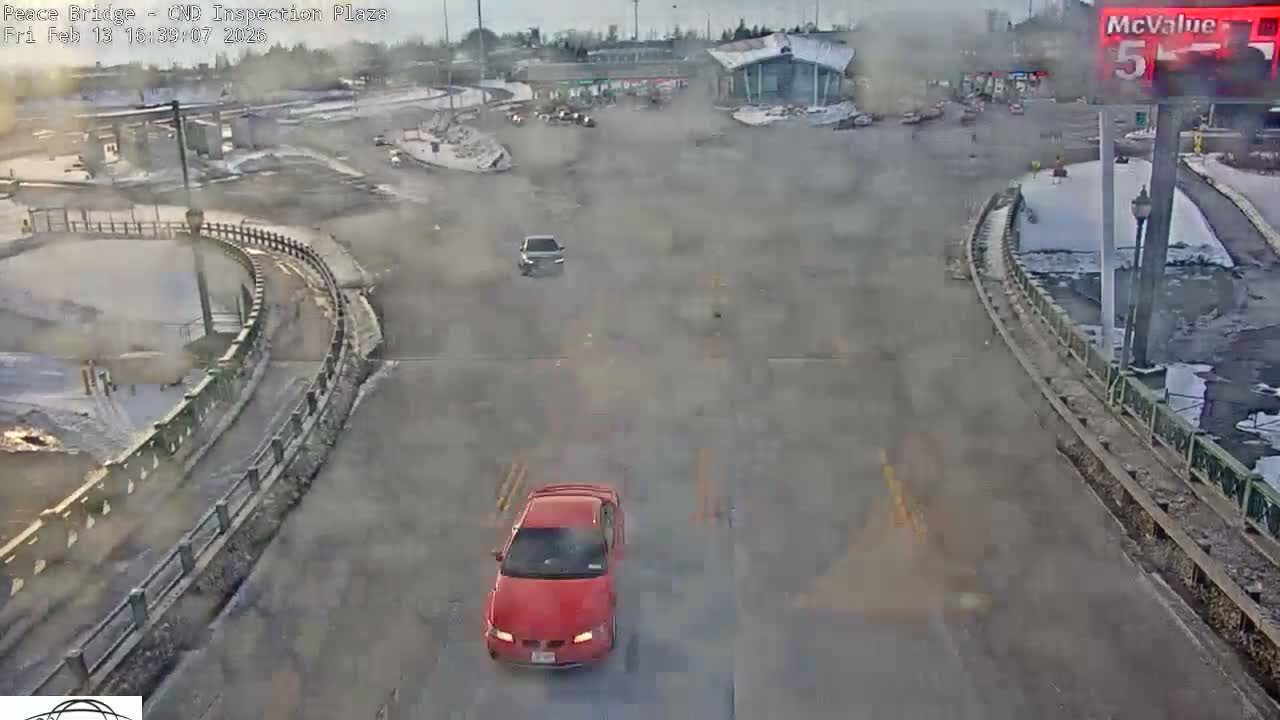 Fort Erie, Peace Bridge Canadian Inspection Plaza & Border Crossing Tool Booths Live Cam - Fort Erie, Niagara, Ontario, Canada