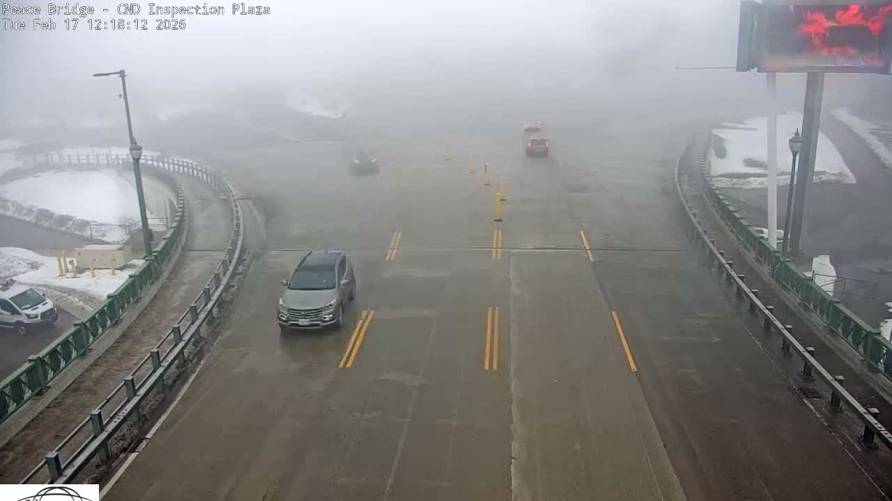 Fort Erie, Peace Bridge Canadian Inspection Plaza & Border Crossing Tool Booths Live Cam - Fort Erie, Niagara, Ontario, Canada