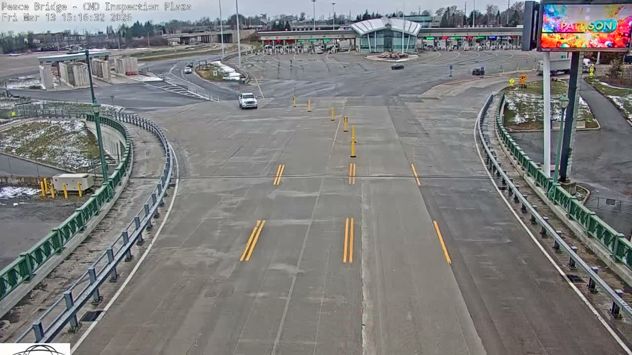 Fort Erie, Peace Bridge Canadian Inspection Plaza & Border Crossing Tool Booths Live Cam - Fort Erie, Niagara, Ontario, Canada