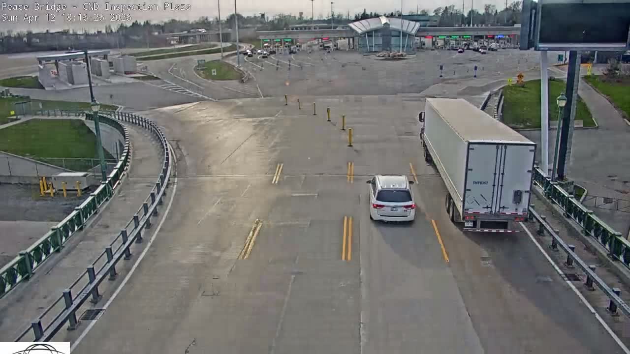 Fort Erie, Peace Bridge Canadian Inspection Plaza & Border Crossing ...