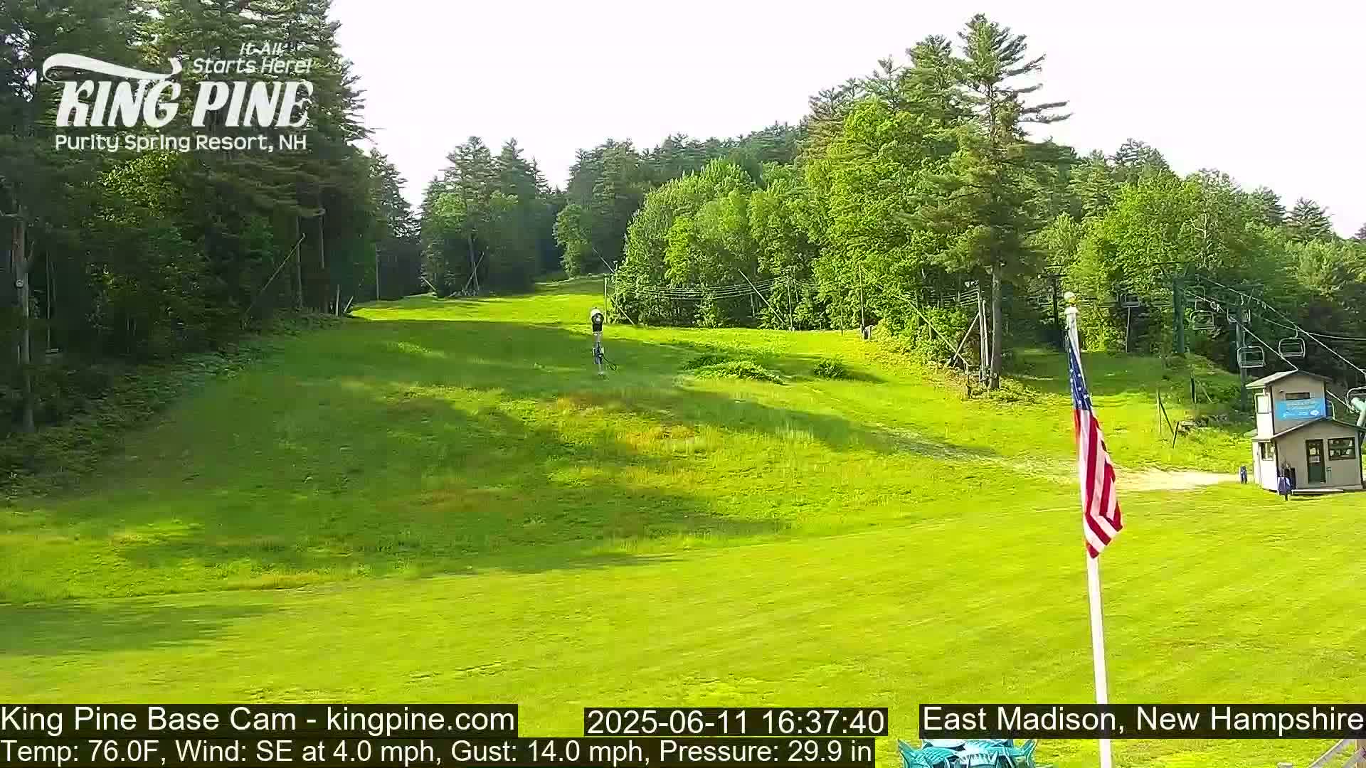 King Pine Base Ski Live Cam - Madison, New Hampshire, USA