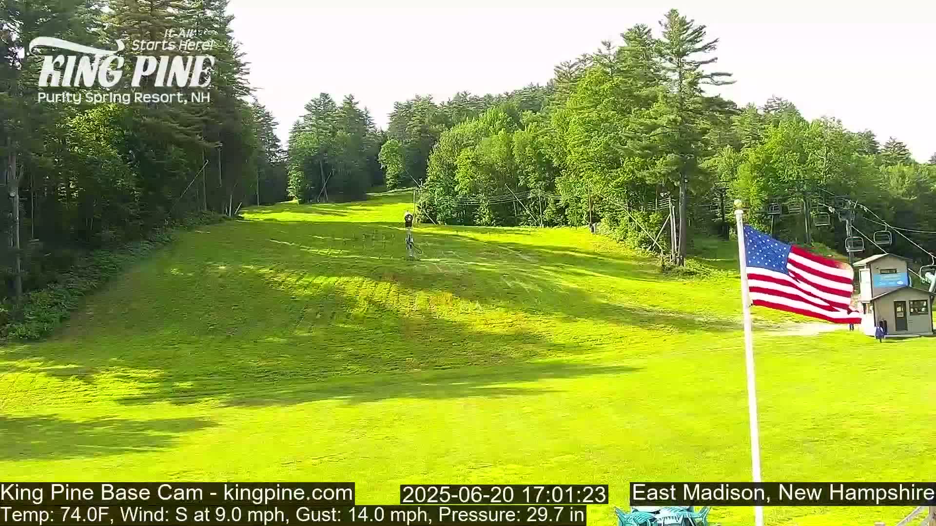 King Pine Base Ski Live Cam - Madison, New Hampshire, USA