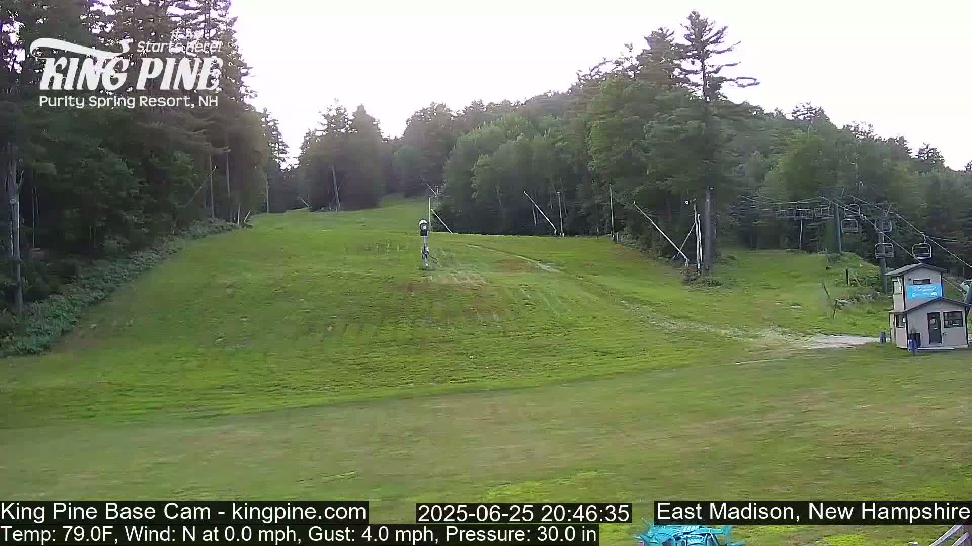 King Pine Base Ski Live Cam - Madison, New Hampshire, USA