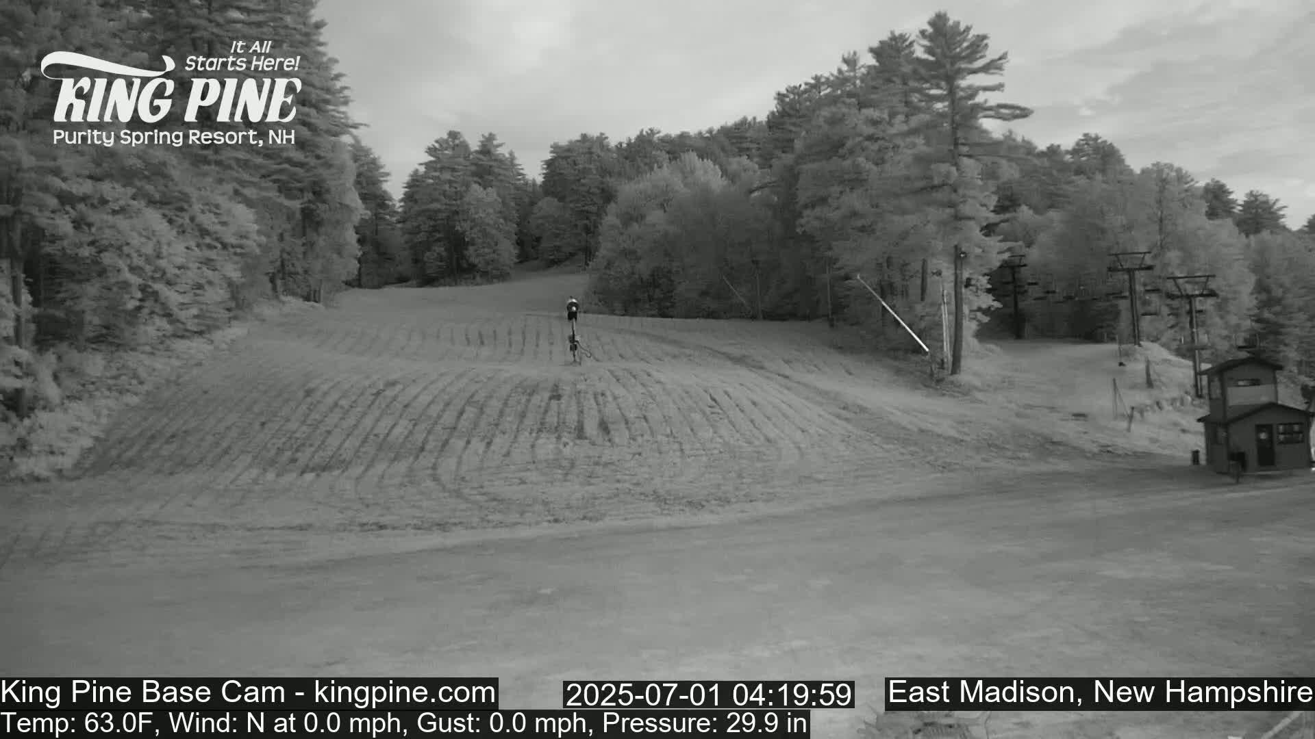 King Pine Base Ski Live Cam - Madison, New Hampshire, USA