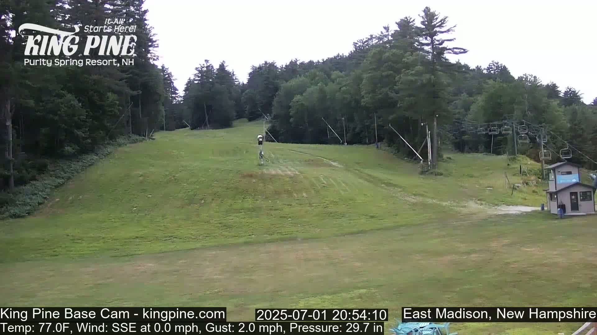 King Pine Base Ski Live Cam - Madison, New Hampshire, USA