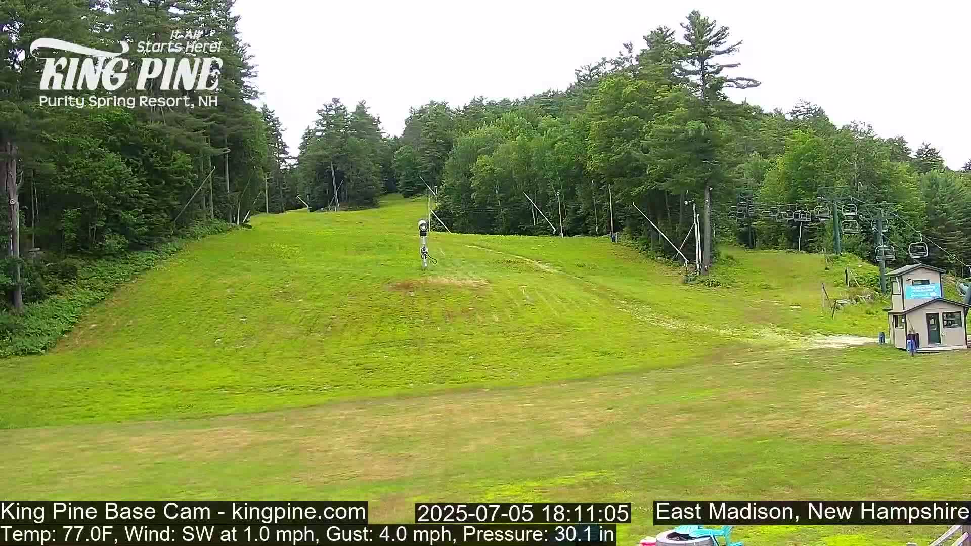 King Pine Base Ski Live Cam - Madison, New Hampshire, USA