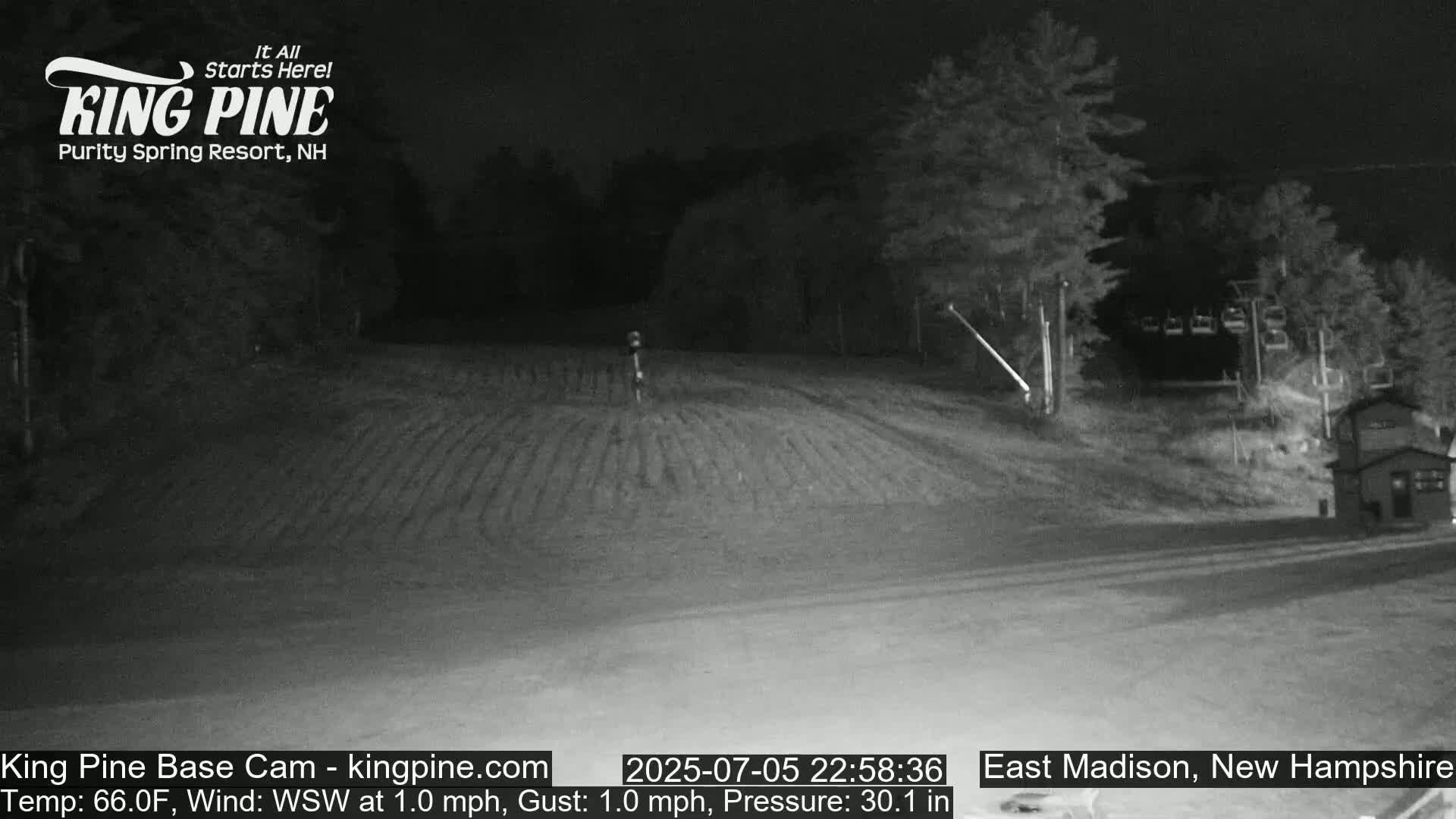 King Pine Base Ski Live Cam - Madison, New Hampshire, USA