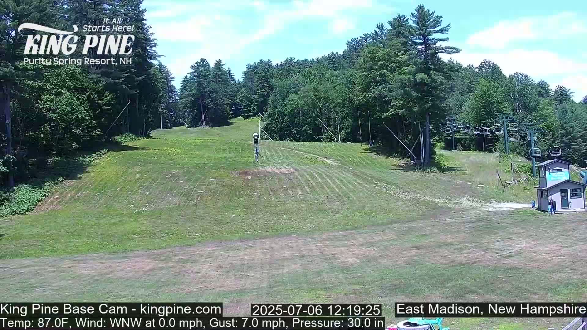 King Pine Base Ski Live Cam - Madison, New Hampshire, USA