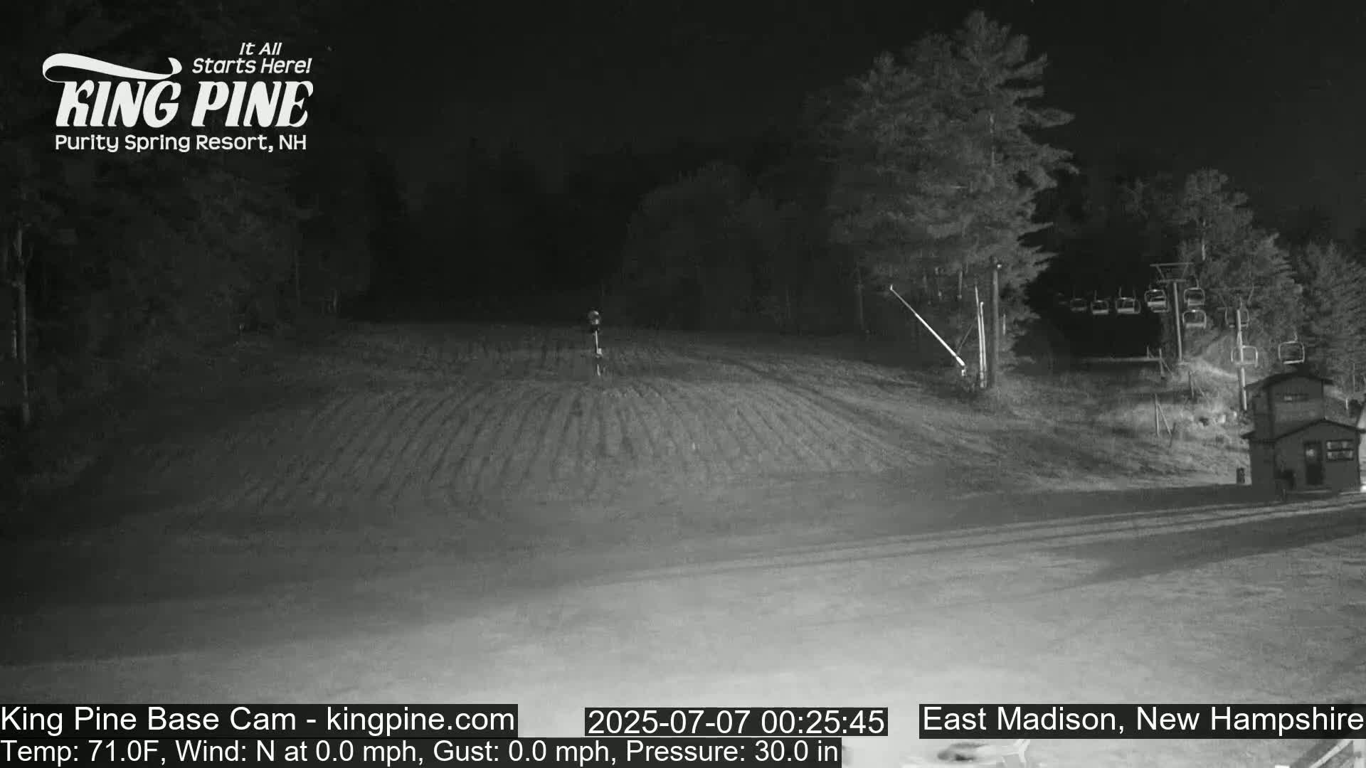 King Pine Base Ski Live Cam - Madison, New Hampshire, USA