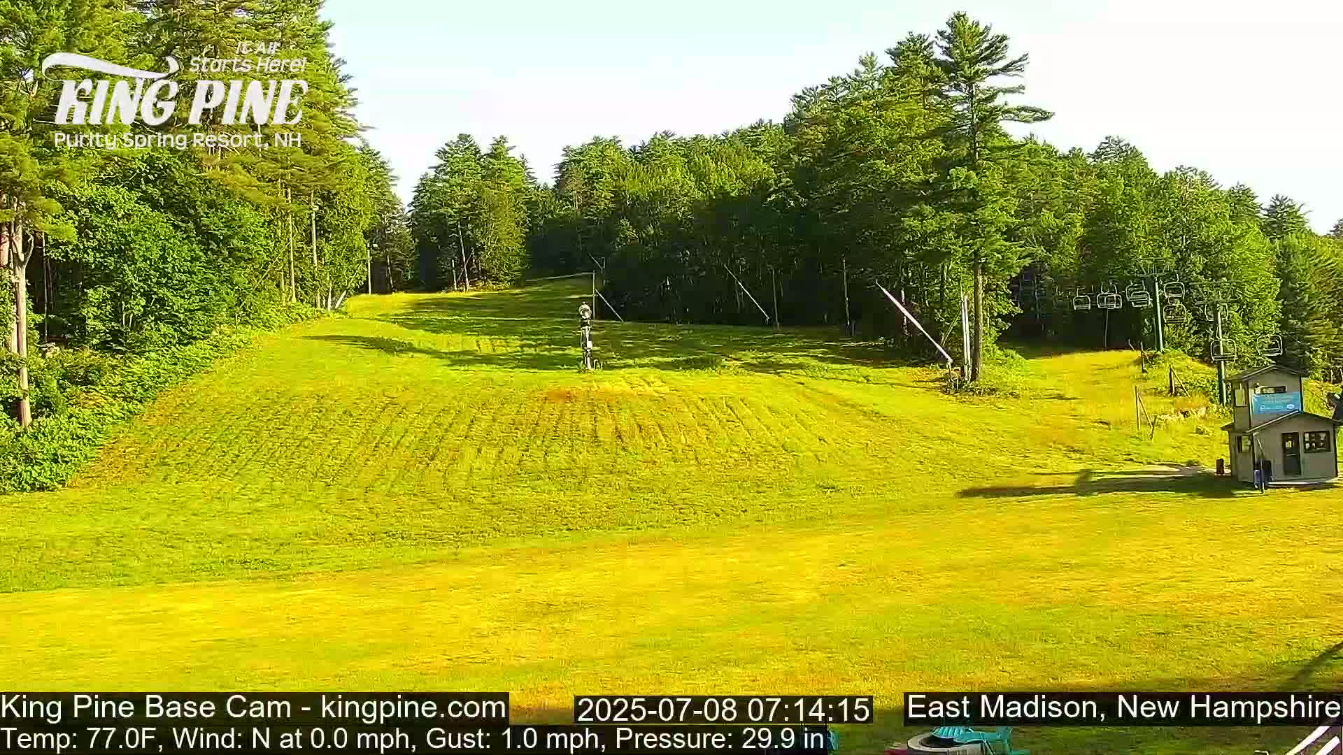 King Pine Base Ski Live Cam - Madison, New Hampshire, USA