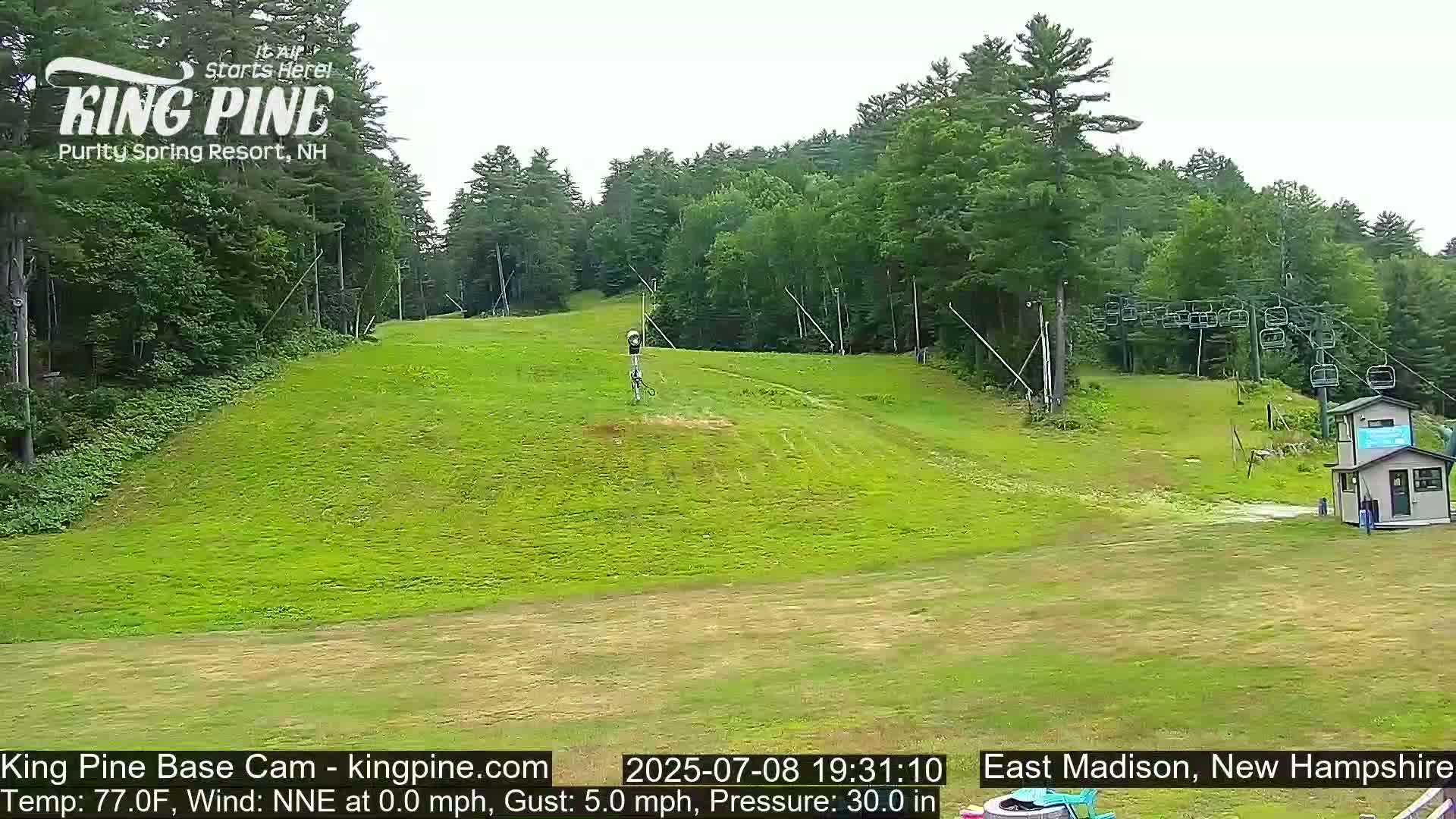 King Pine Base Ski Live Cam - Madison, New Hampshire, USA