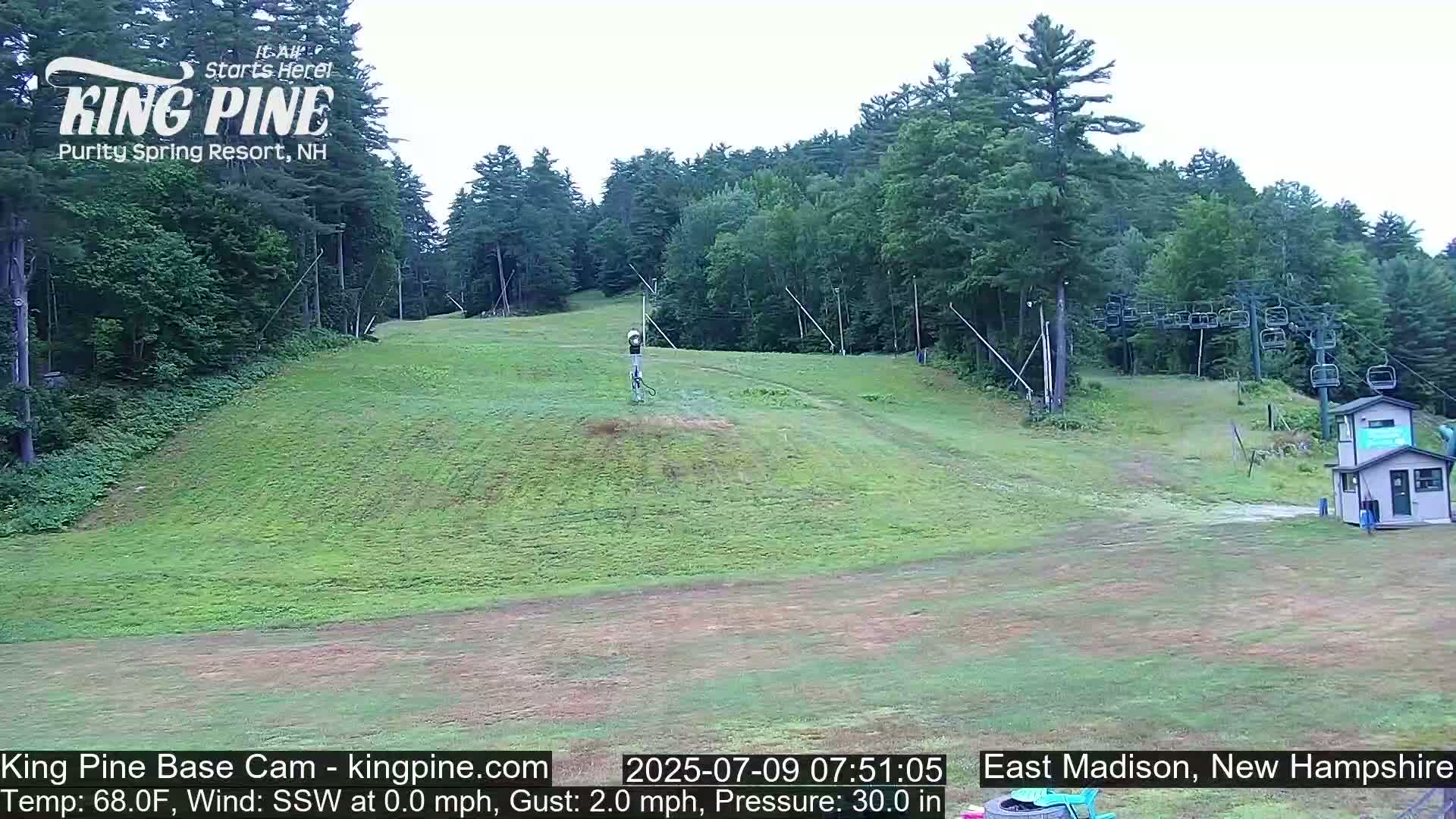 King Pine Base Ski Live Cam - Madison, New Hampshire, USA