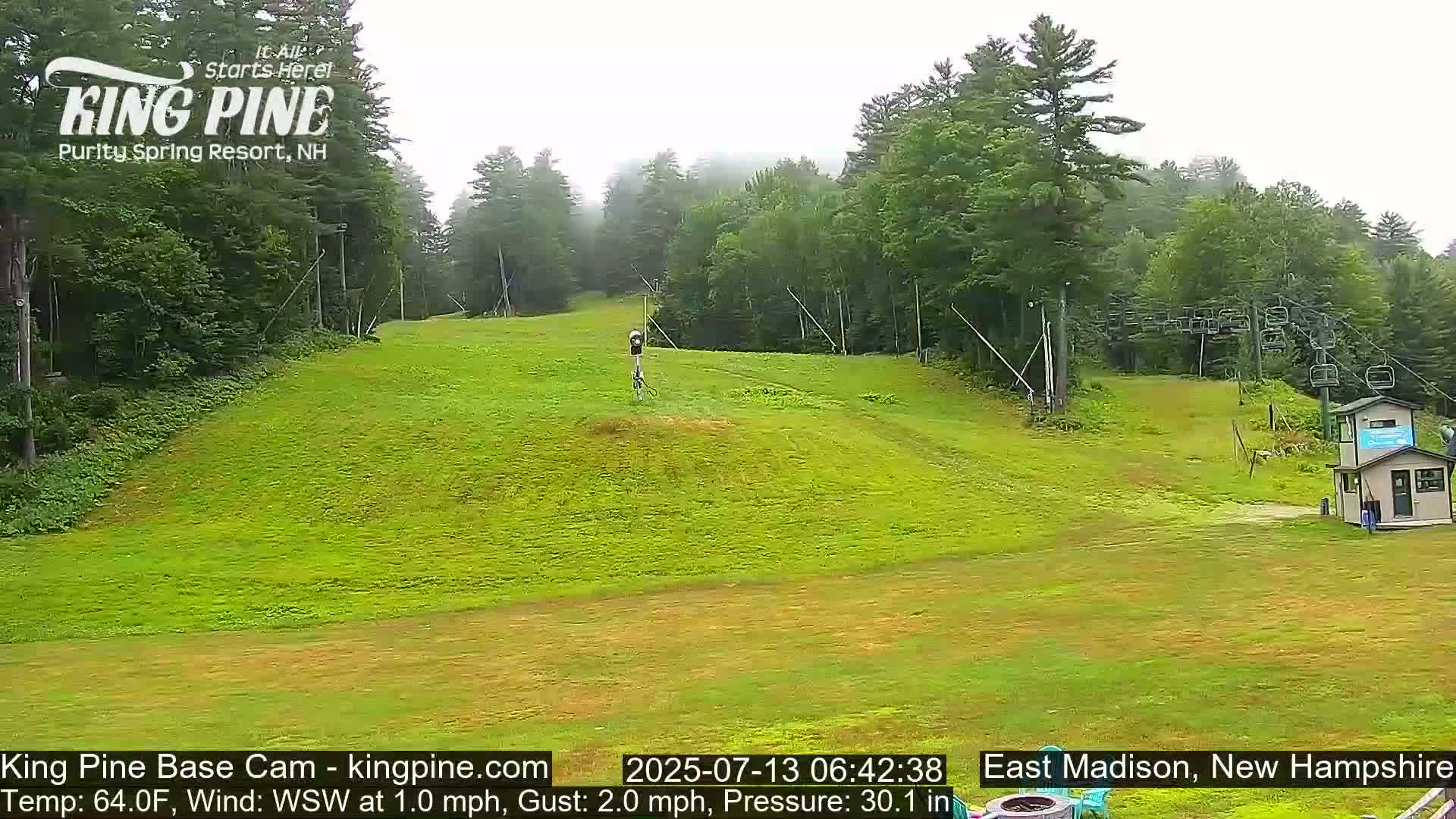 King Pine Base Ski Live Cam - Madison, New Hampshire, USA
