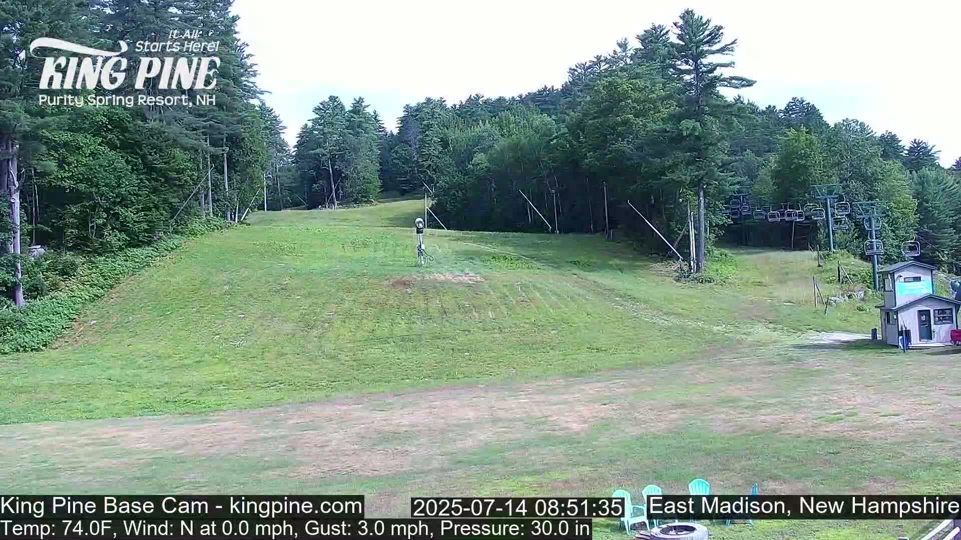King Pine Base Ski Live Cam - Madison, New Hampshire, USA
