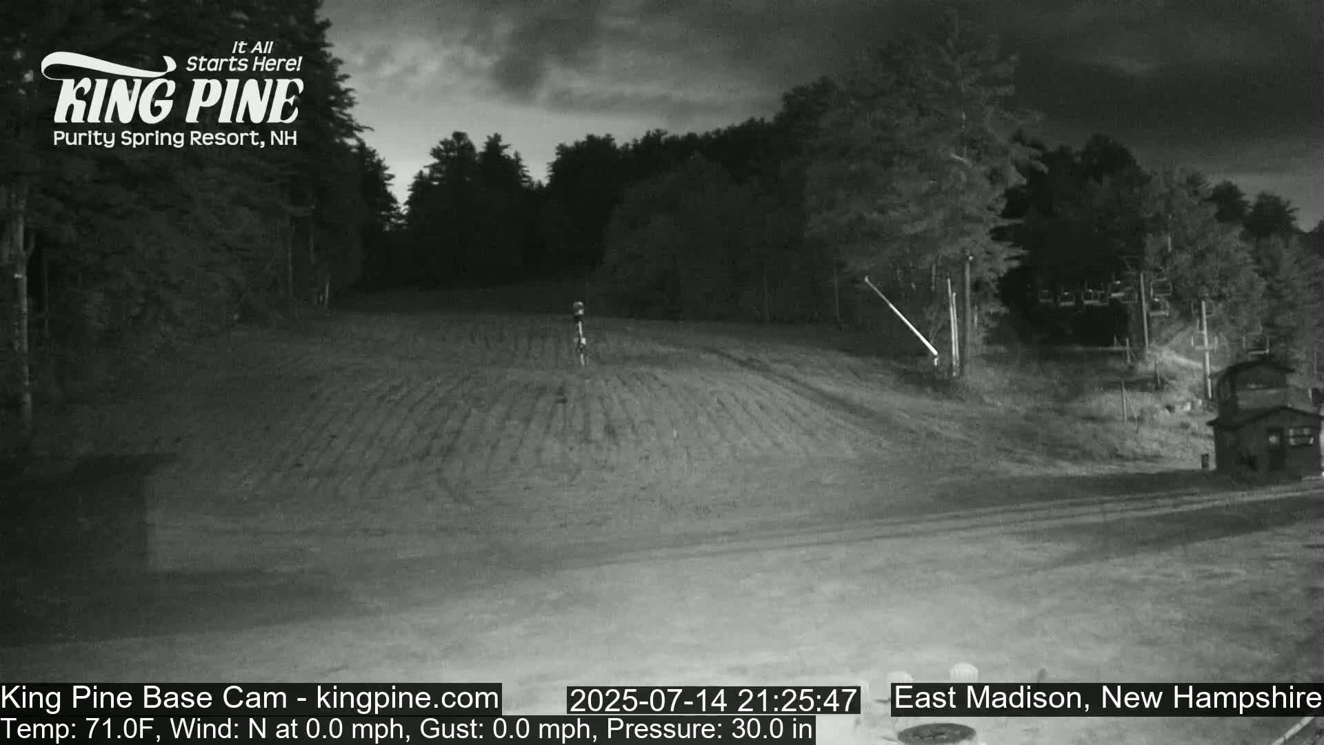 King Pine Base Ski Live Cam - Madison, New Hampshire, USA